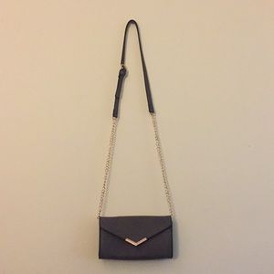 Classy Gray Purse 👜